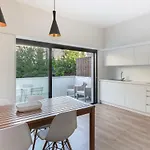 By Pcale Apartment