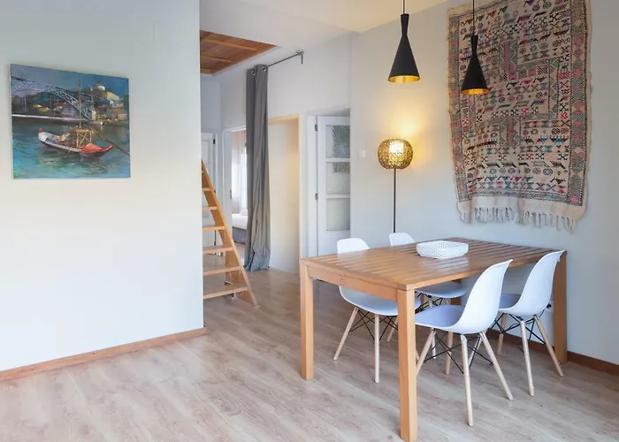 By Pcale Appartement