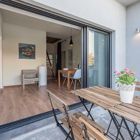 By Pcale Apartment Porto