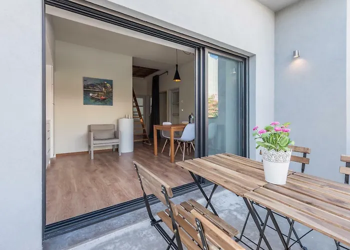 By Pcale Apartment Porto